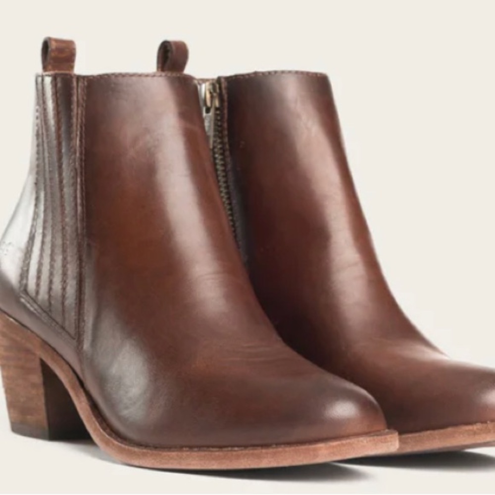 Frye Alton Chelsea NEW Leather Cognac Size 9.5M